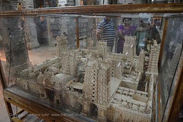 Meenakshi Temple, Madurai,_DSC_7995_H600